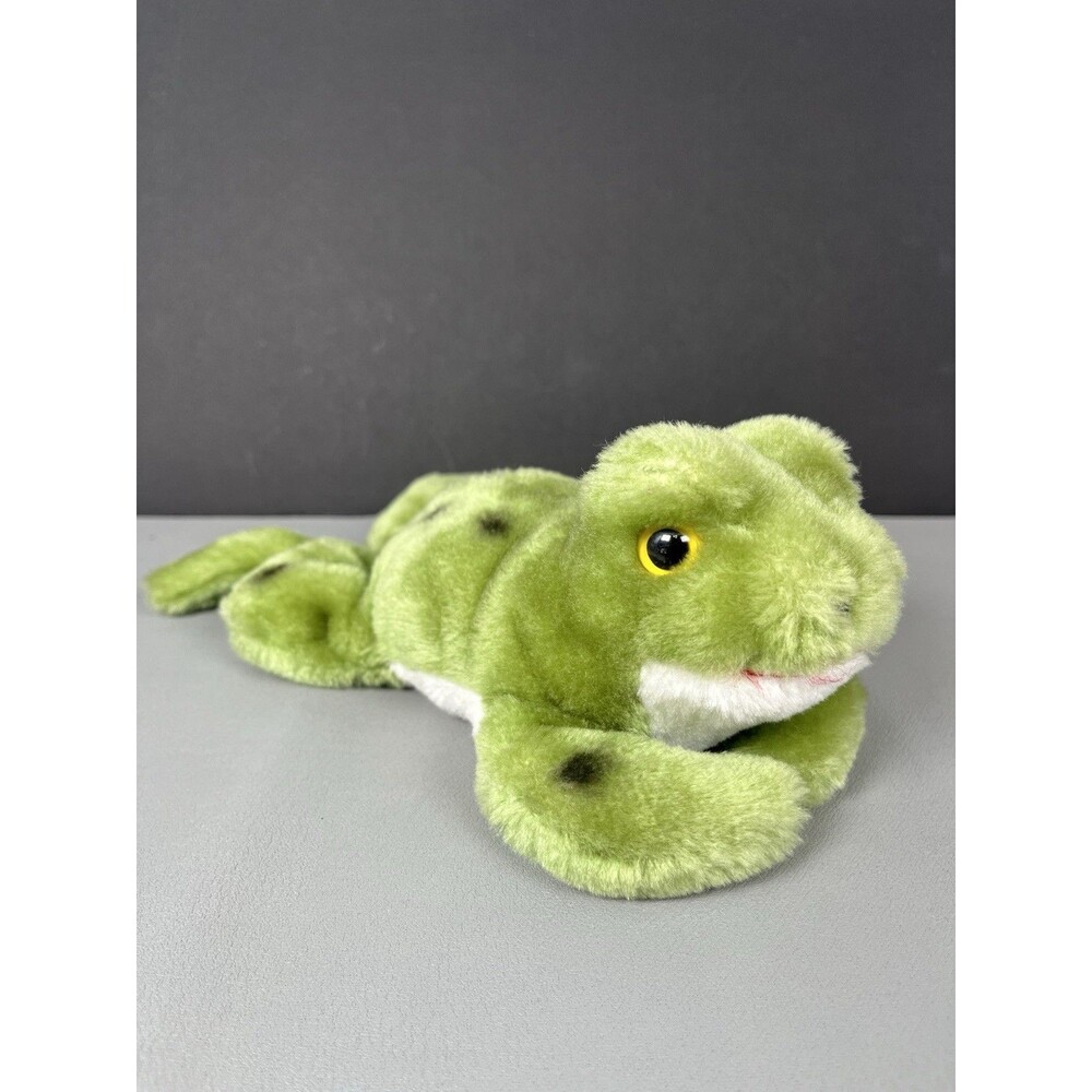 Vtg R. Dakin 1976 Green Frog Plush Bean Bag Laying Down Plastic Yellow Eyes 11"